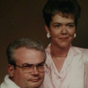 Meet your Posher, Lois